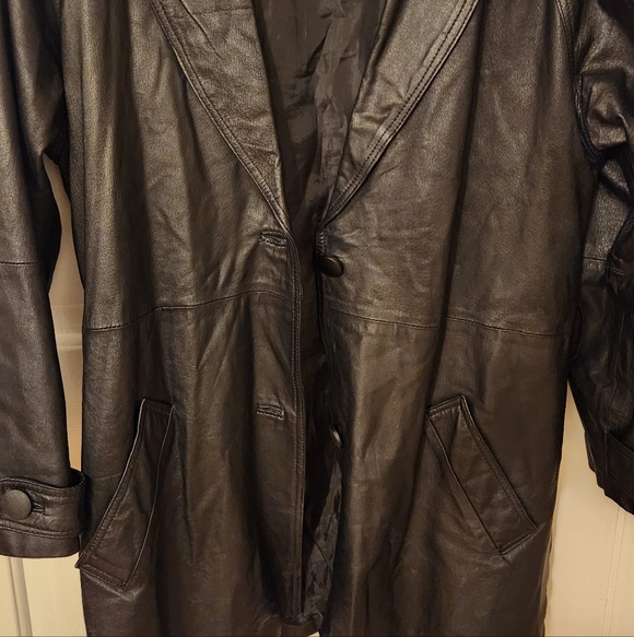 Women's Vintage COMINT Sleek Black Leather Jacket - Picture 10 of 14